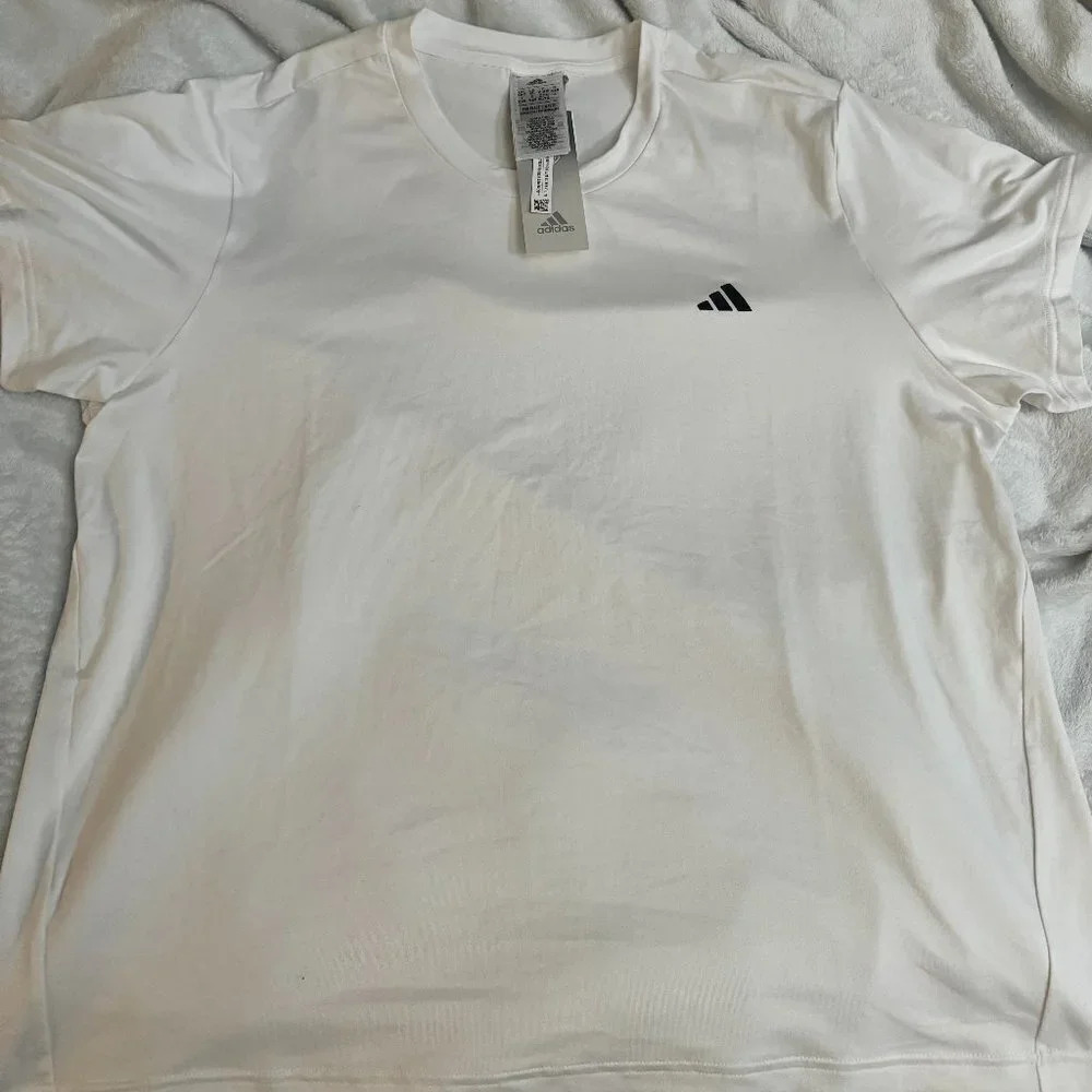 BNWT Adidas Aeroready  Tee